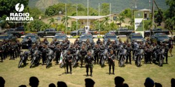 Gobierno entrega patrullas y motocicletas a la PMOP para reforzar la seguridad en la zona norte de Honduras
