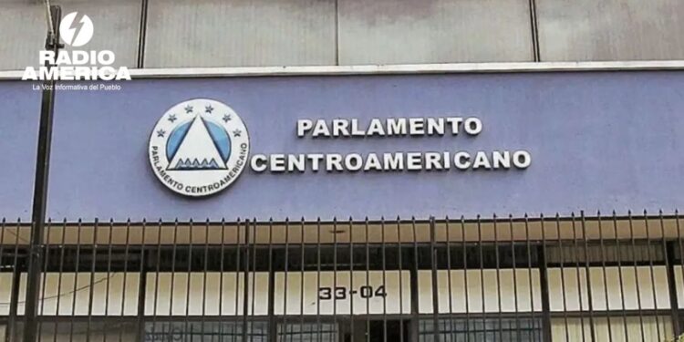 Comisión del Congreso se reunirá con diputados hondureños del Parlacen para que rindan informe sobre su labor