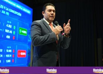 Alcalde Juan Diego Zelaya expone ante ingenieros las acciones para enfrentar la crisis hídrica en la capital