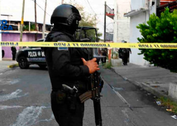 Gobierno mexicano confirma la muerte de 10 criminales y un marino por combates en Sinaloa