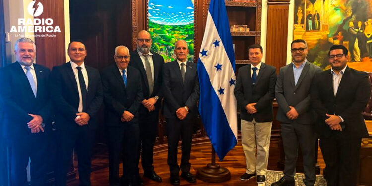Presidente Asfura supervisa inversión de $ 624 millones para modernizar Puerto Cortés y generar más empleo