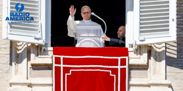 El papa urge a suspender los ataques en Oriente Medio y reabrir espacios a la diplomacia