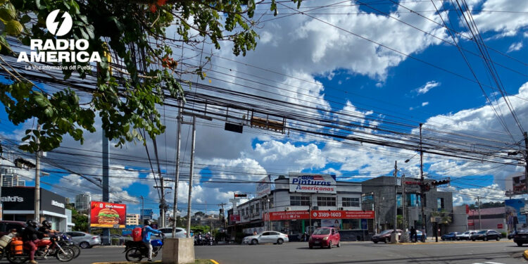 Alcaldía del Distrito Central impulsa proyecto de semaforización inteligente para modernizar la movilidad urbana
