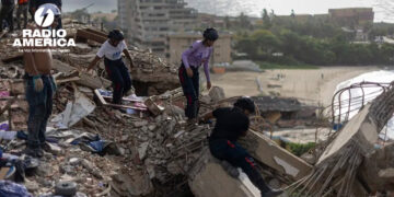 Venezuela suma otros 219 muertos para llegar a al menos 4.118 por los terremotos