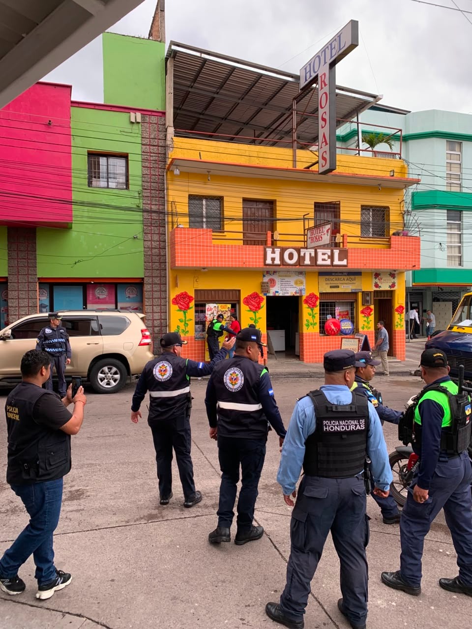 Operativo de ordenamiento entre la sexta y séptima avenida