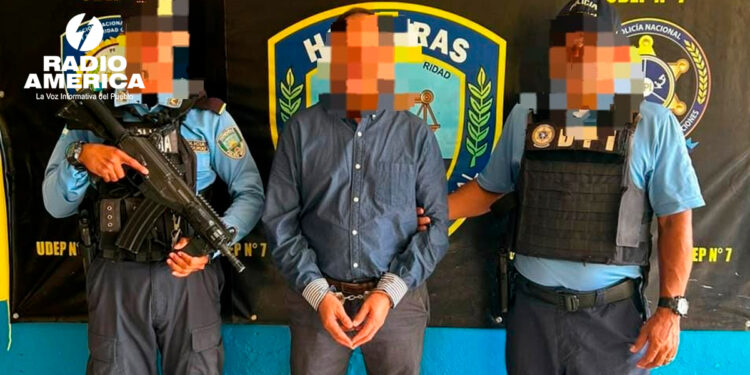 Juez ordena detención de concejal y maestro acusado de violar y embarazar a alumna en Honduras