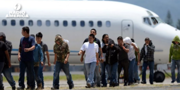 OIM: Retorno de hondureños aumenta 40 % y tránsito migratorio baja 74 % en primer semestre
