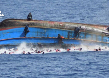 Una mujer muerta y 15 inmigrantes hospitalizados de una barcaza rescatada en España