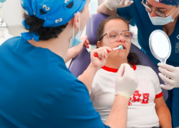 Hallan las causas biológicas de la mala salud dental de las personas con síndrome de Down