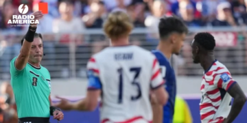 La FIFA suspende la sanción por tarjeta roja a Balogun y podrá jugar contra Bélgica