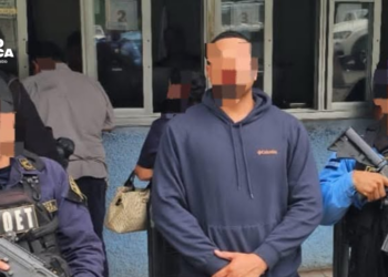 Honduras captura y entrega a estadounidense acusado de doble homicidio en EE.UU.