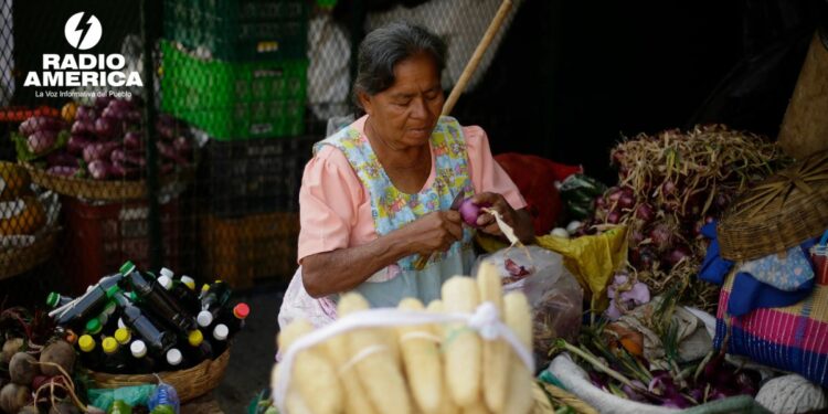 El precio de la canasta básica en El Salvador aumenta un 2,7 % en el primer semestre