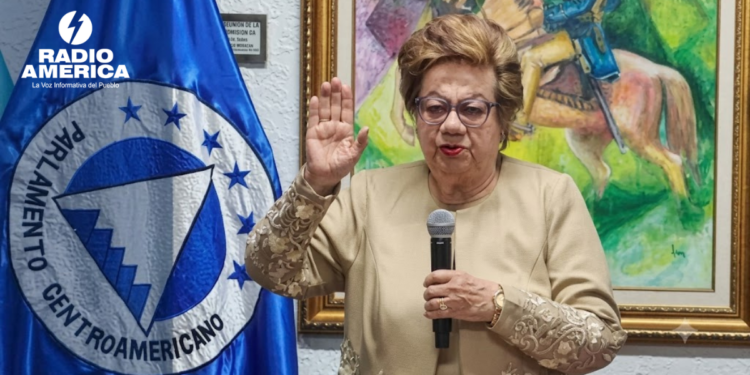 Doris Gutiérrez revela que diputados del PARLACEN ganan 117,000 lempiras mensuales